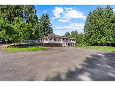 6582 SATCHELL Street | Abbotsford British Columbia | Slide Image Four