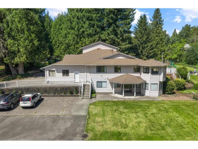 6582 SATCHELL Street | Abbotsford British Columbia | Slide Image Five