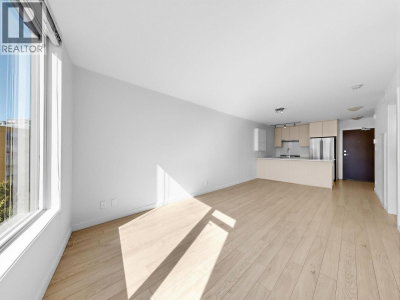7708 ALDERBRIDGE Way | Richmond British Columbia | Slide Image Three