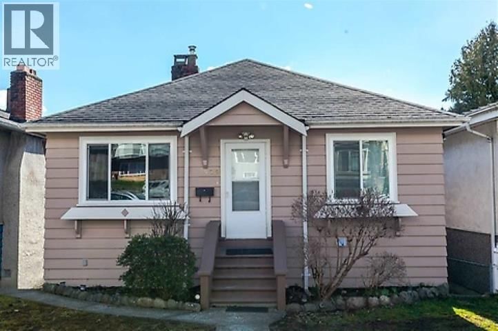 586 60TH Avenue, Vancouver, British Columbia V5X 2A3