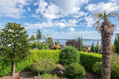 14139 MARINE Drive | White Rock British Columbia | Slide Image Two