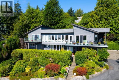 1135 GROVELAND Court | West Vancouver British Columbia | Slide Image Three