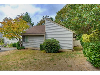 19207 FAIRWAY Drive | Surrey British Columbia | Slide Image Four