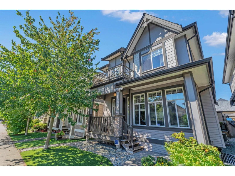 7701 211A Street Langley British Columbia, V2Y 0K7 - 5 Bedrooms Home For Sale