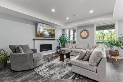 45977 LAKE Drive | Chilliwack British Columbia | Slide Image Eight