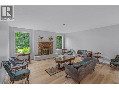8955 CHRISTINA Road | Prince George British Columbia | Slide Image Eight