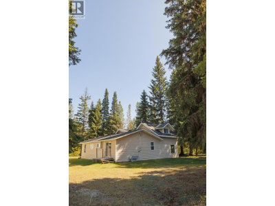 1475 DORVAL Road | McBride British Columbia | Slide Image Twelve