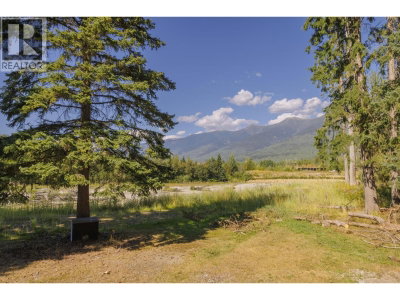 1475 DORVAL Road | McBride British Columbia | Slide Image Four