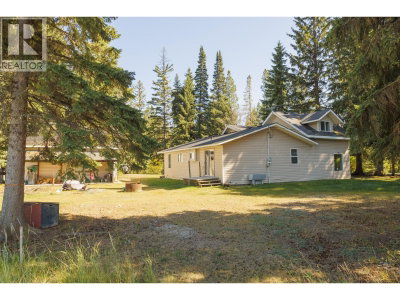 1475 DORVAL Road | McBride British Columbia | Slide Image Nine