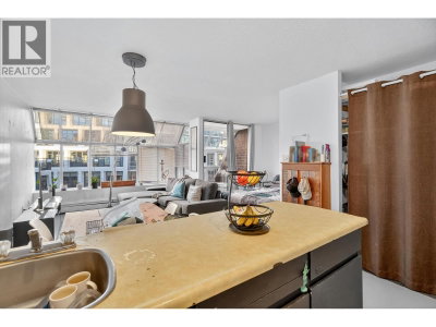 950 DRAKE Street | Vancouver British Columbia | Slide Image Fourteen