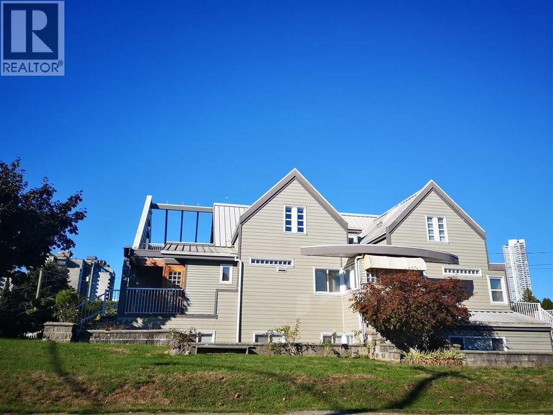 6990 WILLINGDON Avenue Burnaby British Columbia, V5J 3R2 - 7 Bedrooms Home For Sale