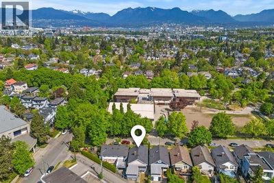 1016 18TH Avenue | Vancouver British Columbia | Slide Image Thirty-eight