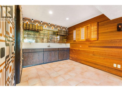 2019 PAULUS Crescent | Burnaby British Columbia | Slide Image Eleven
