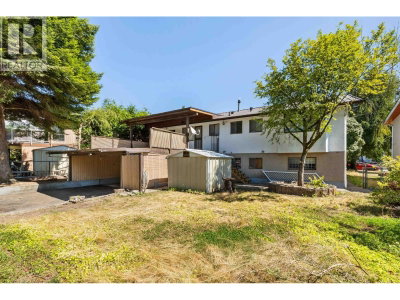 2019 PAULUS Crescent | Burnaby British Columbia | Slide Image Thirty-two