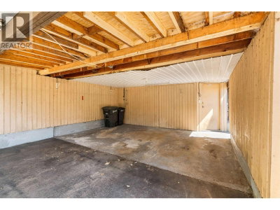 2019 PAULUS Crescent | Burnaby British Columbia | Slide Image Thirty-five