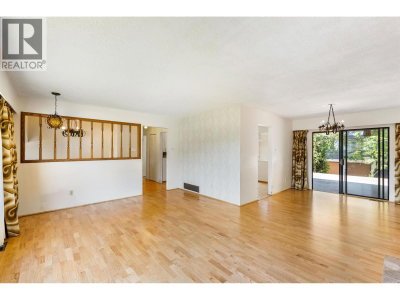 2019 PAULUS Crescent | Burnaby British Columbia | Slide Image Six