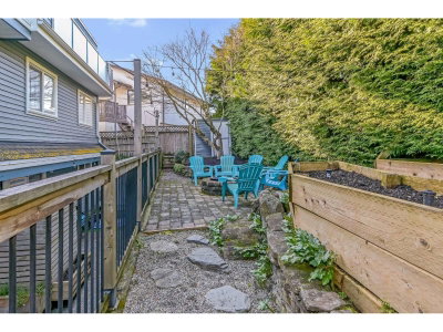 15587 SEMIAHMOO Avenue | White Rock British Columbia | Slide Image Forty