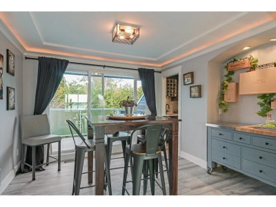 15587 SEMIAHMOO Avenue | White Rock British Columbia | Slide Image Nine