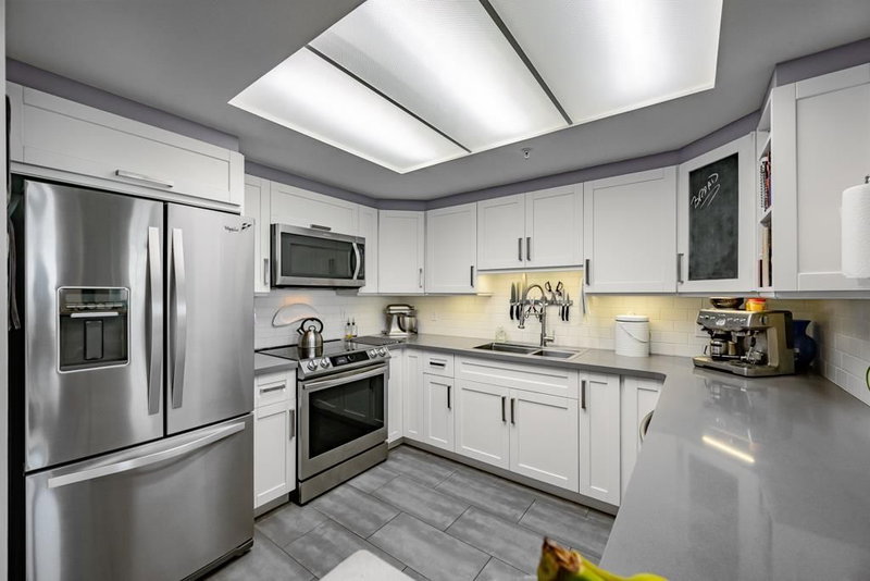 13353 108 Avenue Surrey British Columbia, V3T 5T5 - 2 Bedrooms Condo For Sale