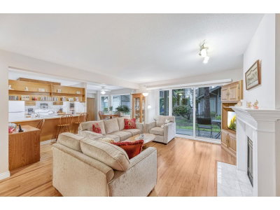 8972 FLEETWOOD Way | Surrey British Columbia | Slide Image Ten