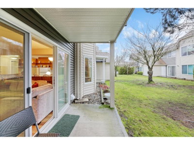 8972 FLEETWOOD Way | Surrey British Columbia | Slide Image Thirty-two