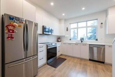 15235 SITKA Drive | Surrey British Columbia | Slide Image Twelve