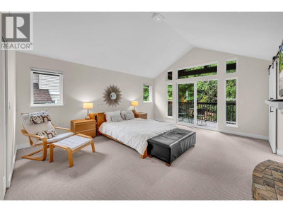 78 CLIFFWOOD Drive | Port Moody British Columbia | Slide Image Twenty-two