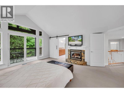 78 CLIFFWOOD Drive | Port Moody British Columbia | Slide Image Twenty-three