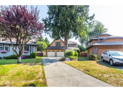 16163 BROOKSIDE Grove | Surrey British Columbia | Slide Image Two