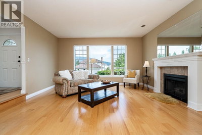 2670 BREWSTER Drive | Coquitlam British Columbia | Slide Image Seven