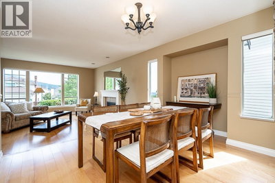 2670 BREWSTER Drive | Coquitlam British Columbia | Slide Image Nine