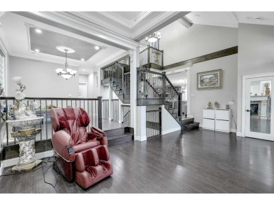 14866 62A Avenue | Surrey British Columbia | Slide Image Thirteen