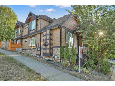 14866 62A Avenue | Surrey British Columbia | Slide Image Nine