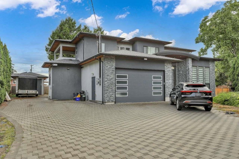 11890 GILMOUR Crescent Delta British Columbia, V4C 1L1 - 9 Bedrooms Home For Sale