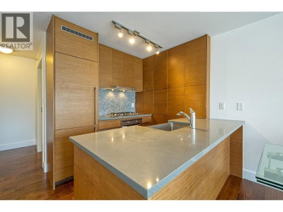 565 SMITHE Street | Vancouver British Columbia | Slide Image Fourteen