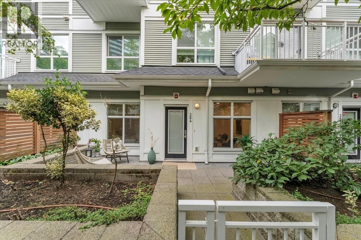 618 LANGSIDE Avenue, Coquitlam, British Columbia V3J 0B8