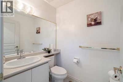 2980 CLIFFROSE Crescent | Coquitlam British Columbia | Slide Image Seventeen