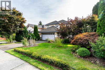 2980 CLIFFROSE Crescent | Coquitlam British Columbia | Slide Image Three