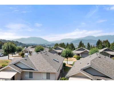 5700 JINKERSON Road | Chilliwack British Columbia | Slide Image Sixteen