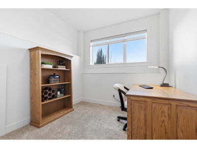 50778 LEDGESTONE Place | Chilliwack British Columbia | Slide Image Thirty