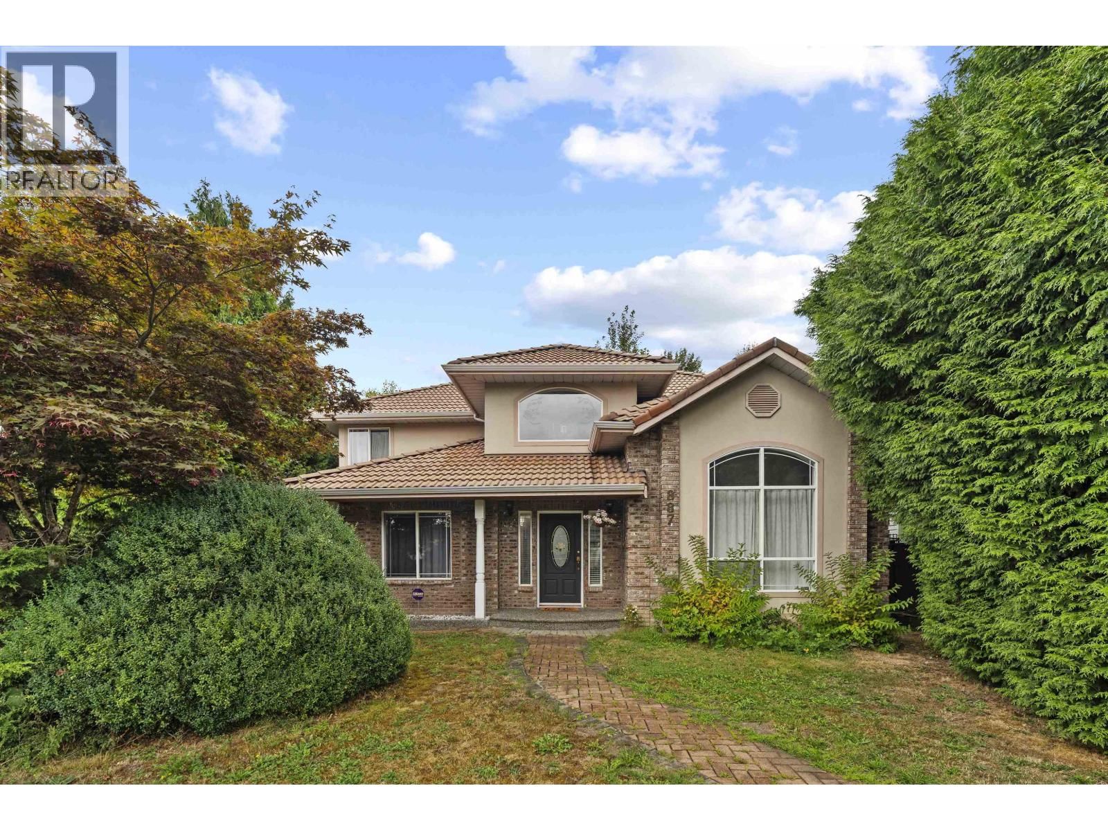 887 RIVERSIDE Drive, Port Coquitlam, British Columbia V3B 7T6