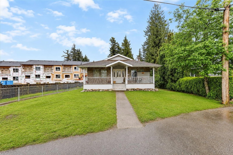 31960 ROYAL Crescent Abbotsford British Columbia, V2T 2J3 - 3 Bedrooms Home For Sale
