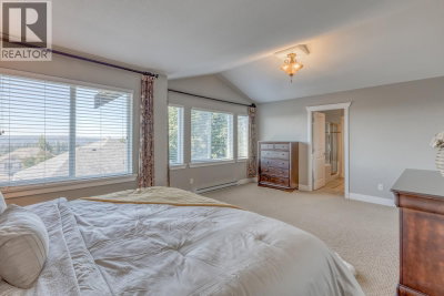 1338 FIFESHIRE Street | Coquitlam British Columbia | Slide Image Nineteen