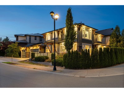 2732 EAGLE SUMMIT Crescent | Abbotsford British Columbia | Slide Image Three