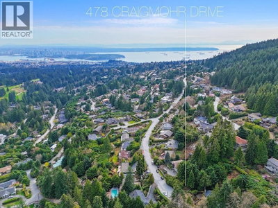 478 CRAIGMOHR Drive | West Vancouver British Columbia | Slide Image Thirteen