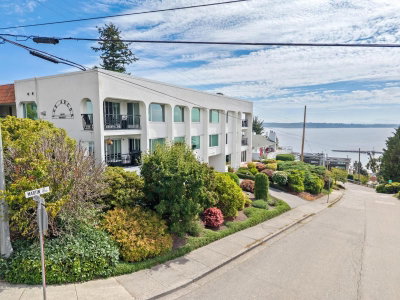 15070 PROSPECT Avenue | White Rock British Columbia | Slide Image One