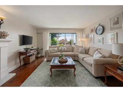 15070 PROSPECT Avenue | White Rock British Columbia | Slide Image Ten