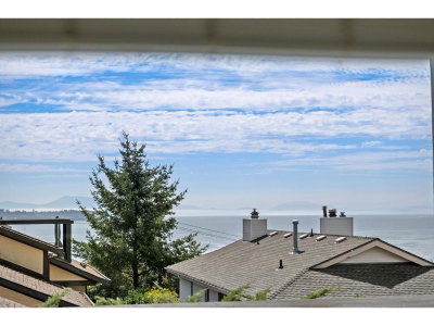 15070 PROSPECT Avenue | White Rock British Columbia | Slide Image Thirteen