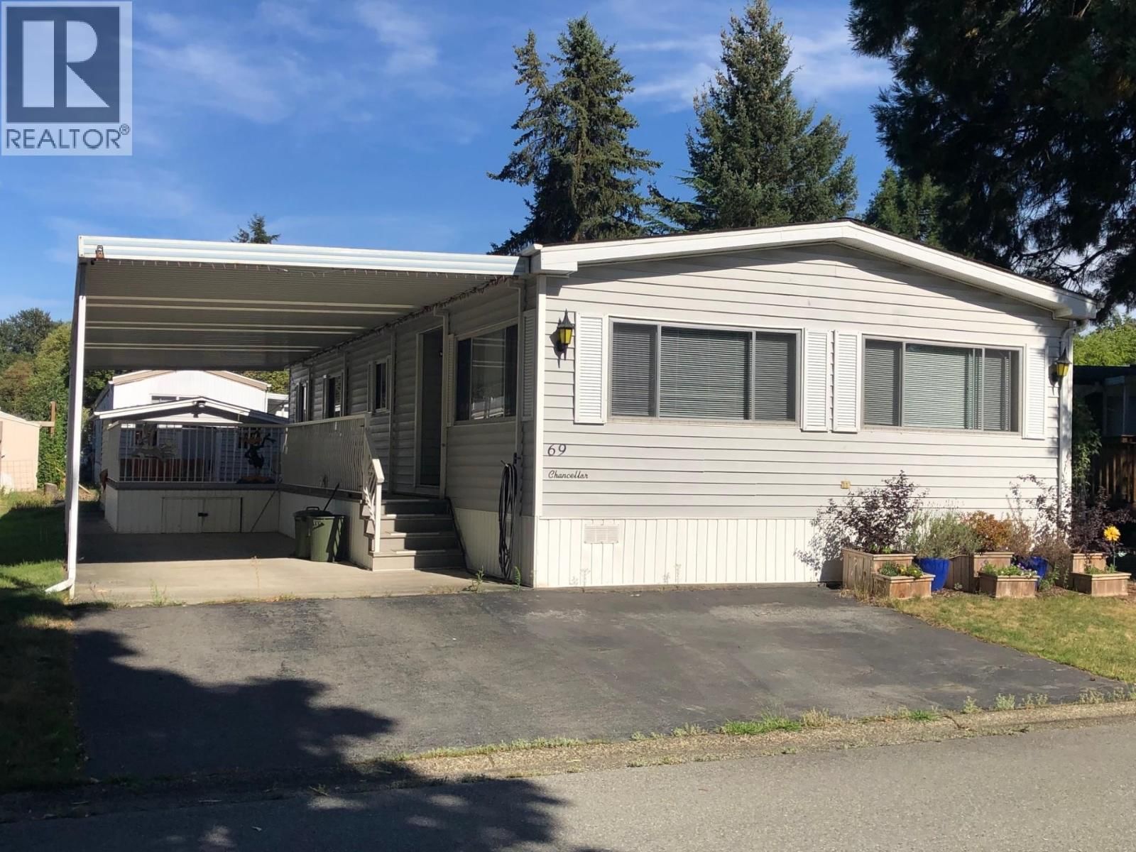 145 KING EDWARD Street, Coquitlam, British Columbia V3K 6L5
