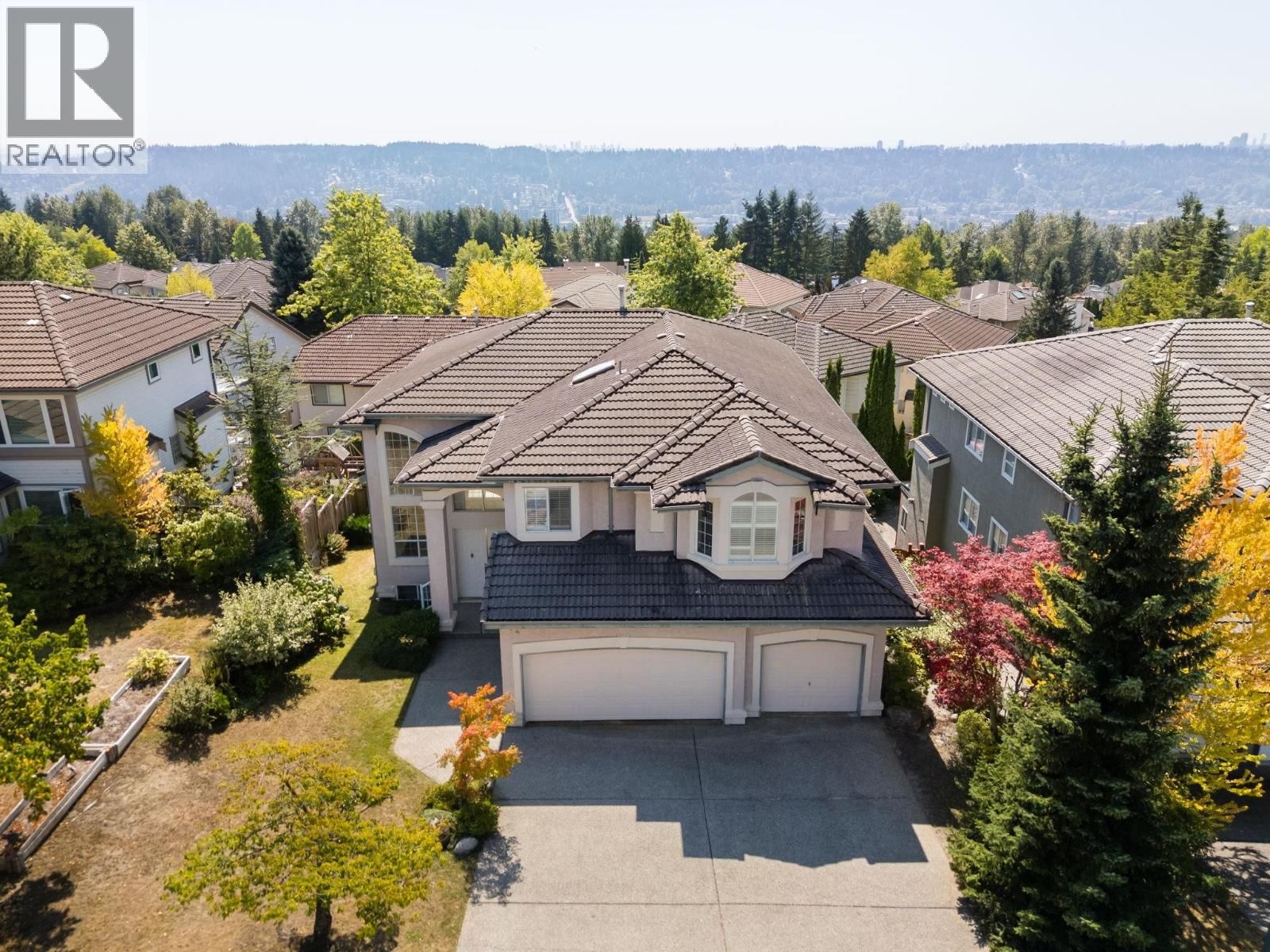 214 ASPENWOOD Drive, Port Moody, British Columbia V3H 5A7